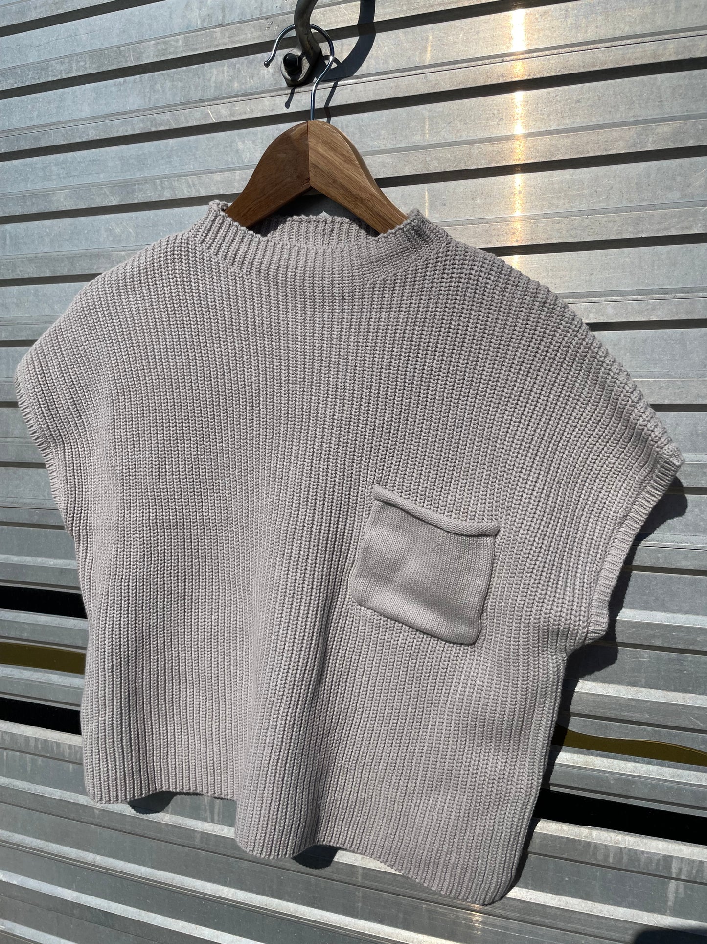Basic Short Sleeve Cropped Sweater in Bone