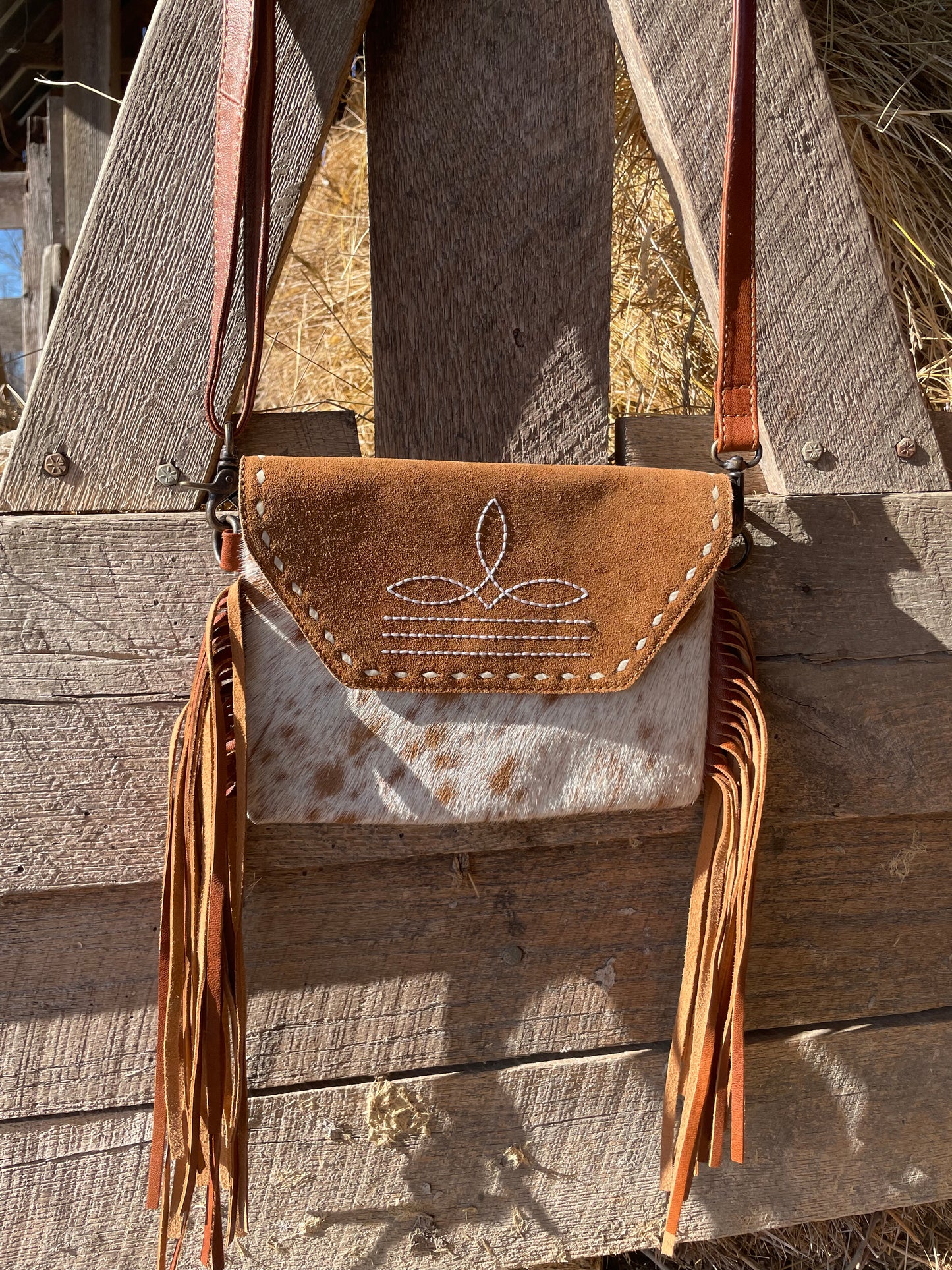 Boot Stitch Envelope Crossbody Purse in Tan