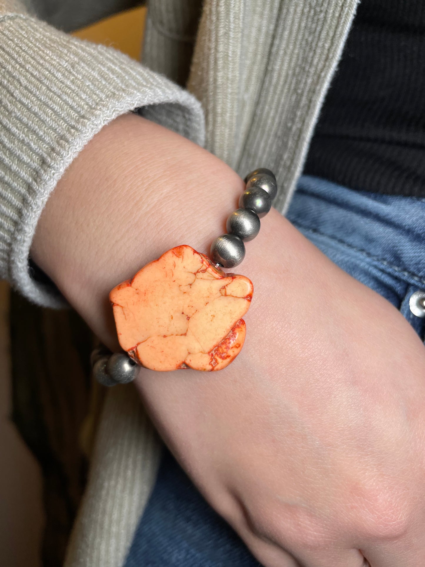 Navajo Pearl Orange Spiney Stone Stretch Bracelee