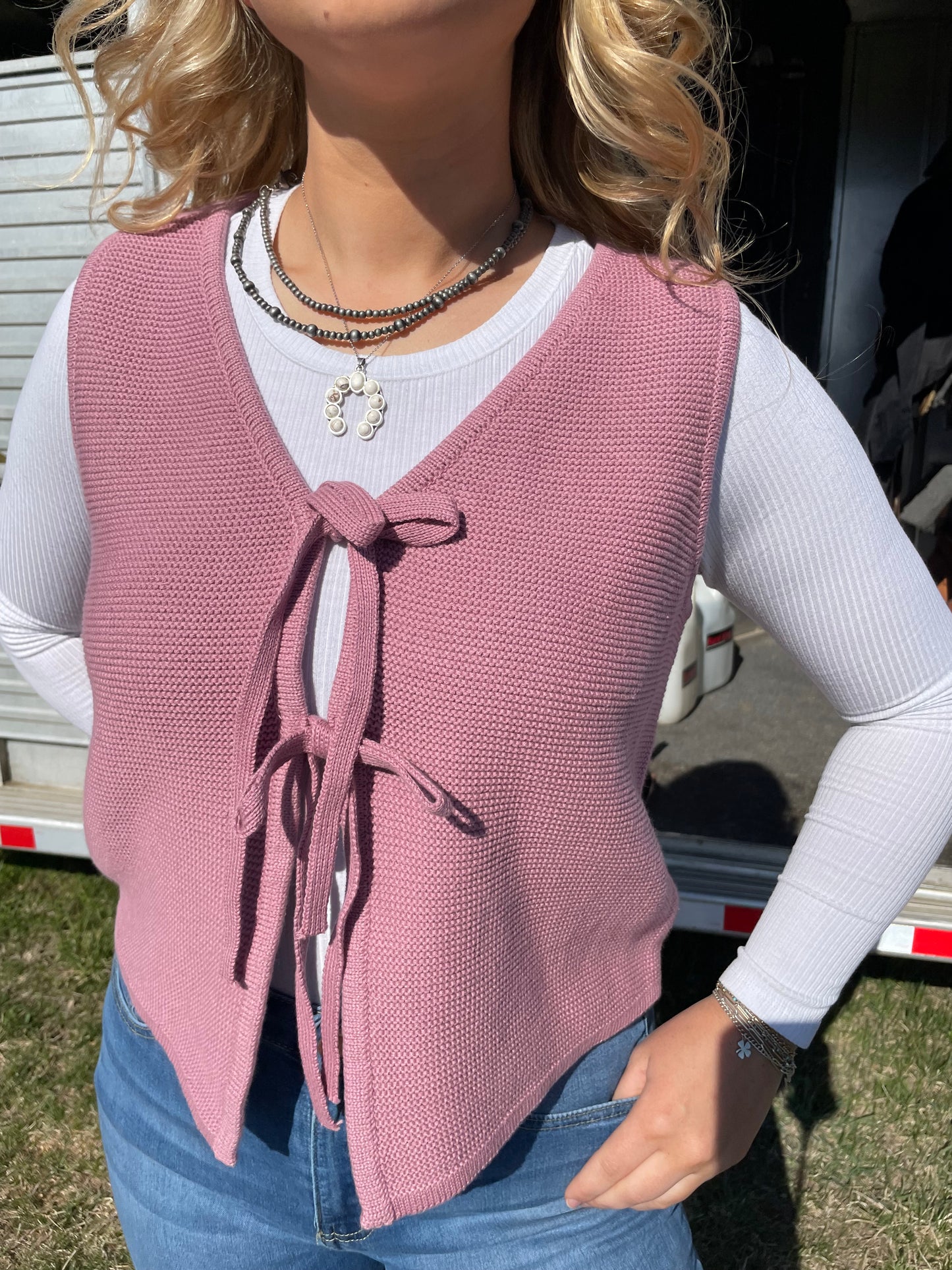 Bow Front Sweater Vest in Rose