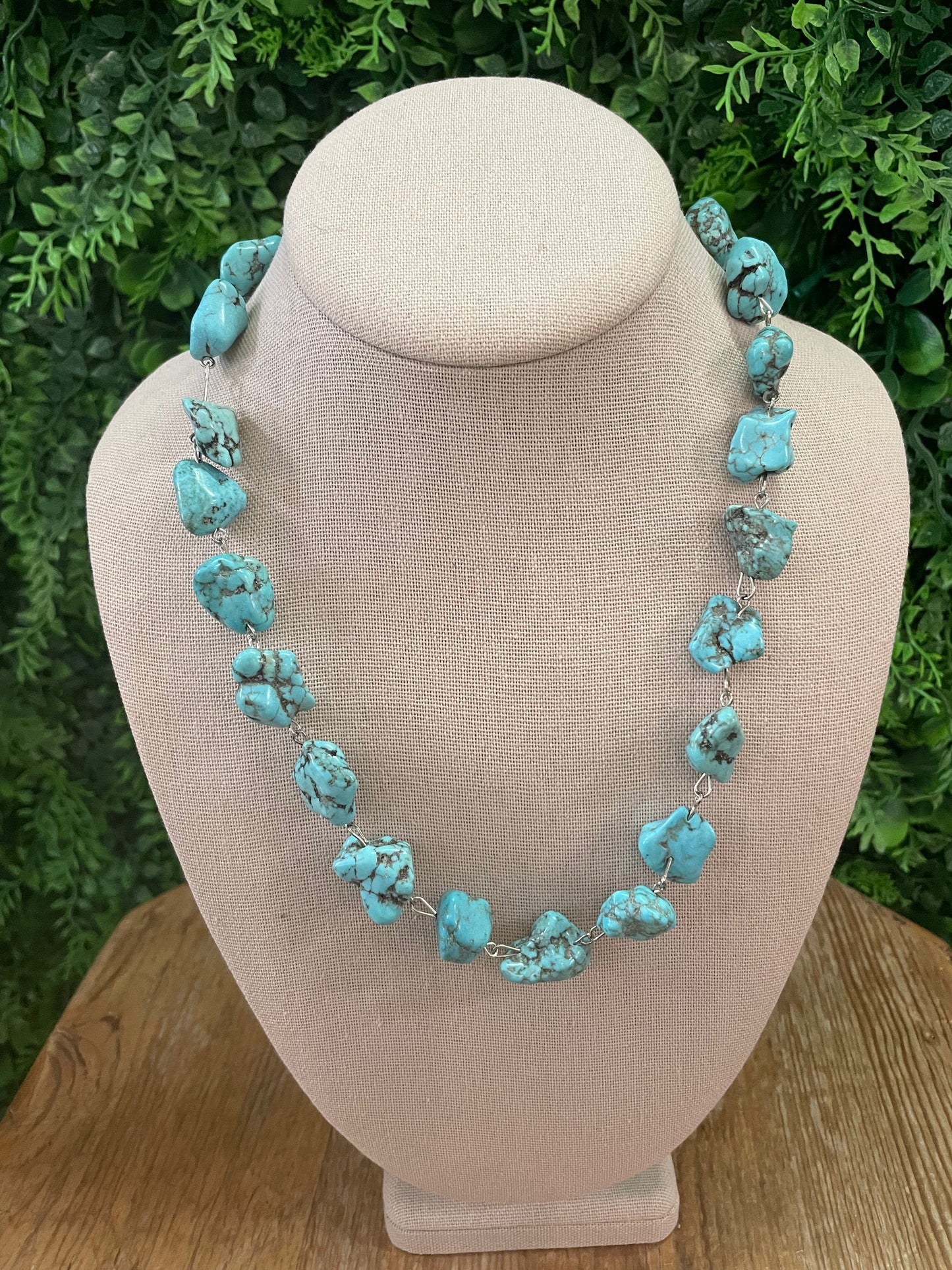 Interlocked Turquoise Stone Necklace