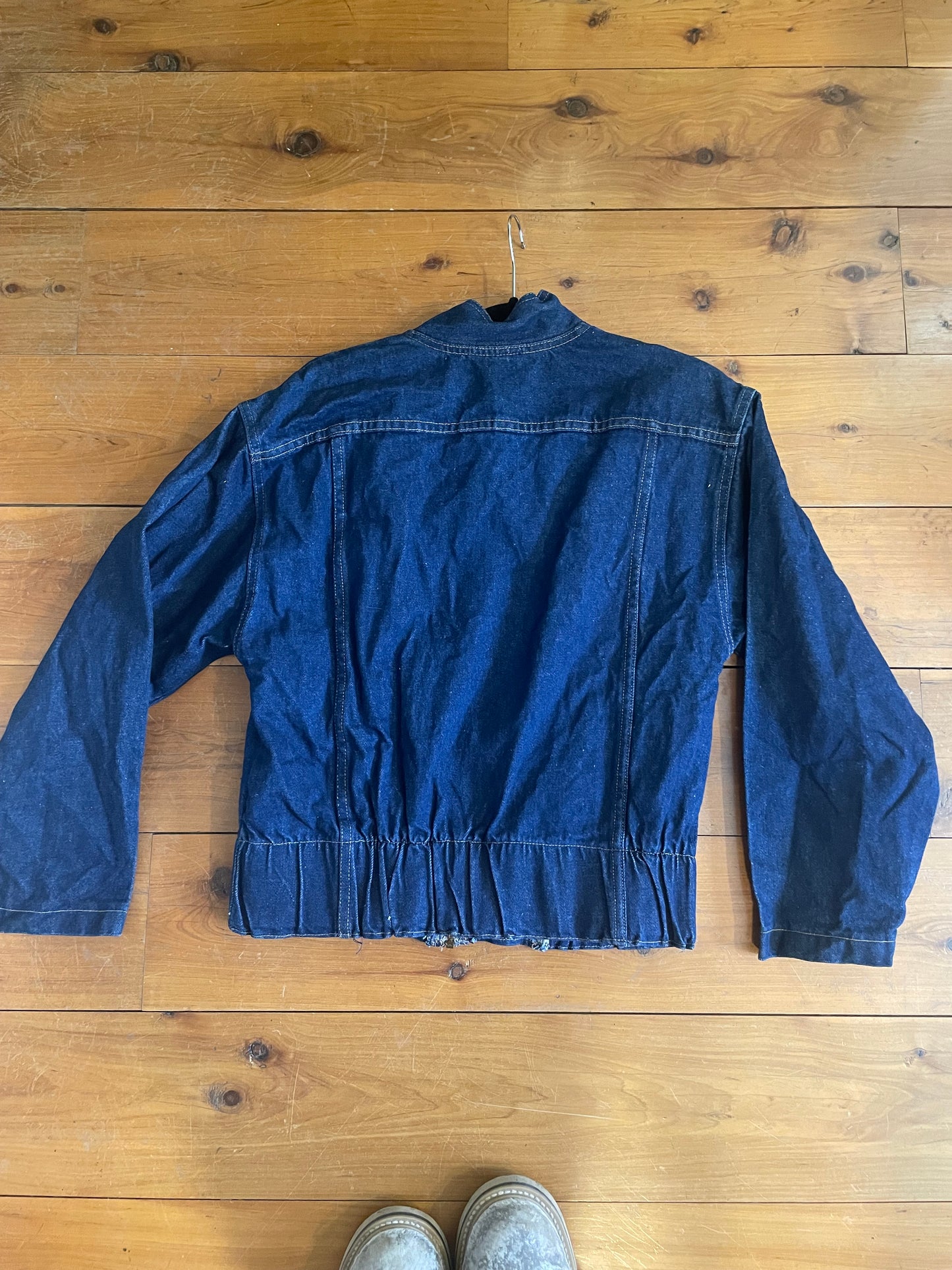 Pre-Loved // 70s Wrangler 13 Oz Cotton Denim Workwear Jacket Size Medium