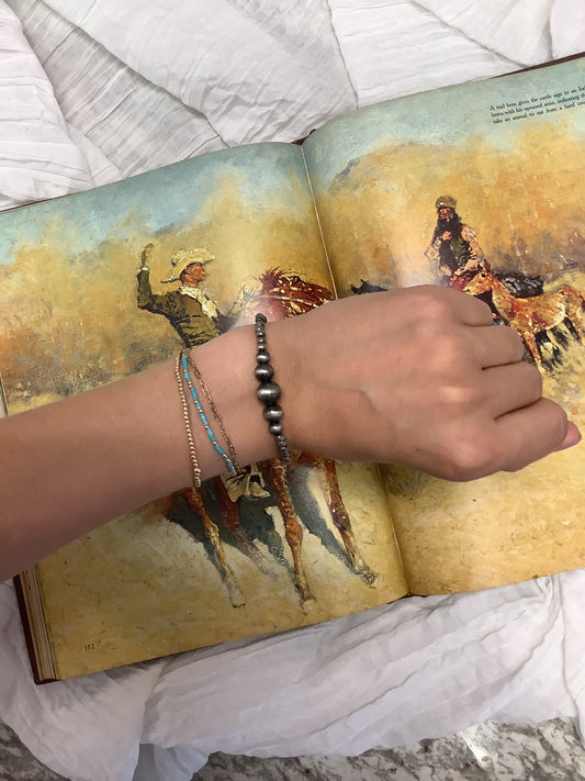 Tapered Navajo Pearl Stretch Bracelet