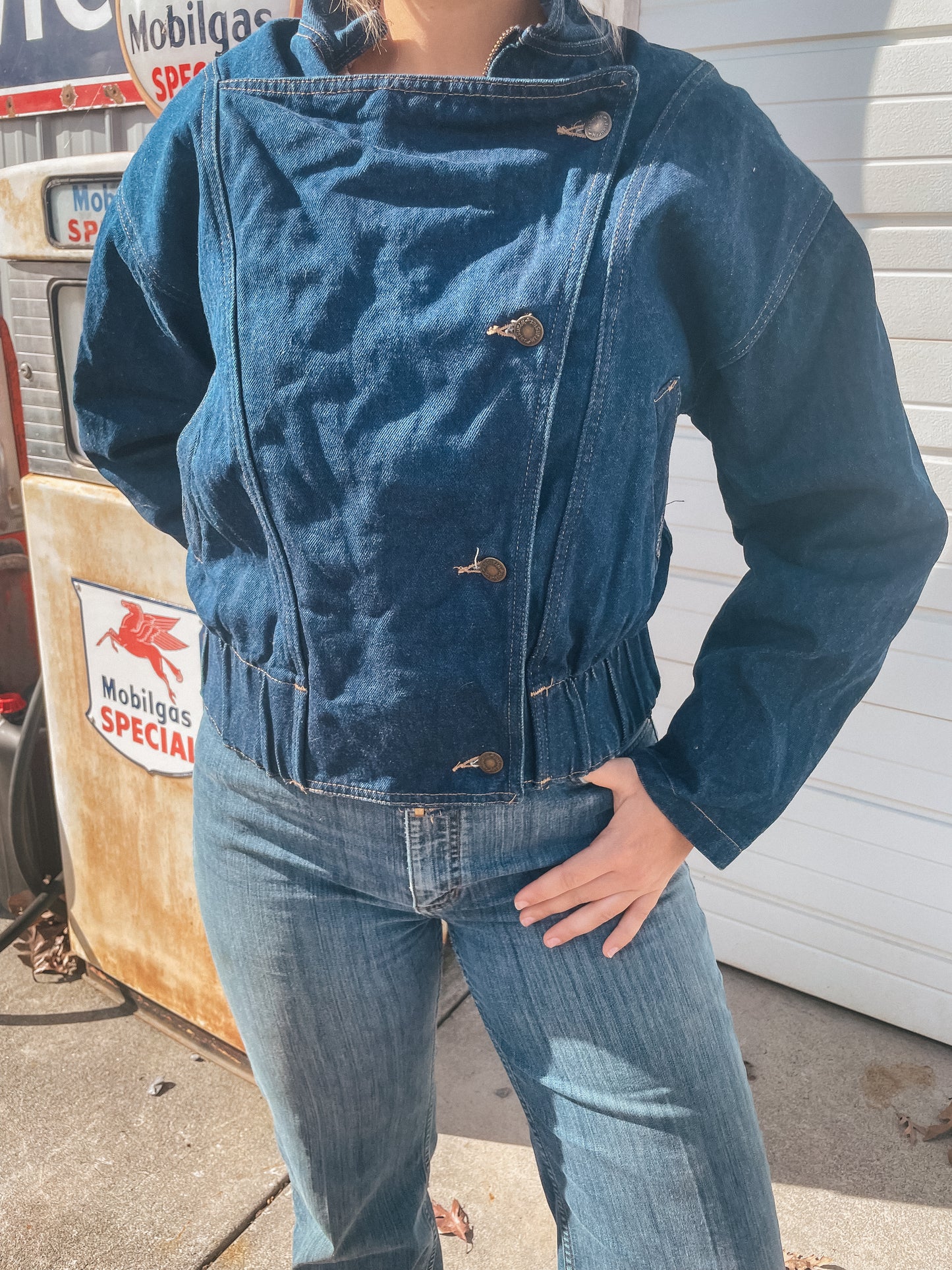 Pre-Loved // 70s Wrangler 13 Oz Cotton Denim Workwear Jacket Size Medium