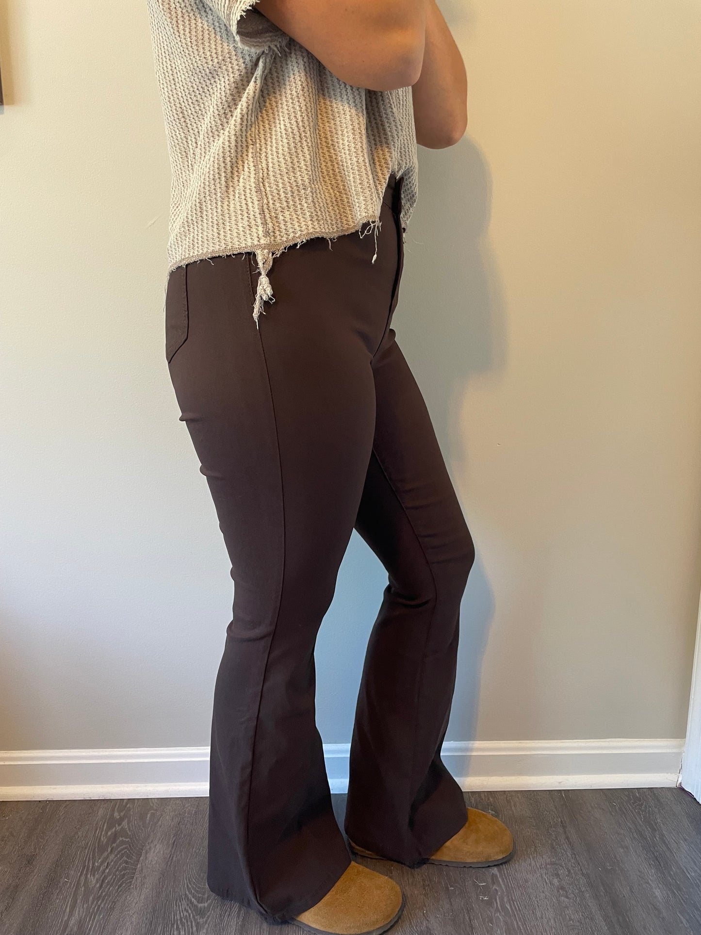 Super Stretch Flare Pants in Coco