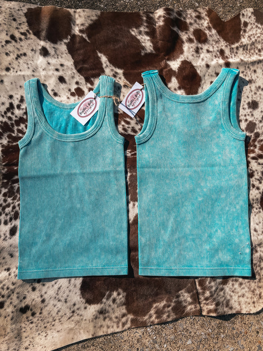 Basic Two-Way Tank // Kingman