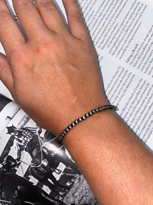 Dainty Adjustable Navajo Pearl Bracelet