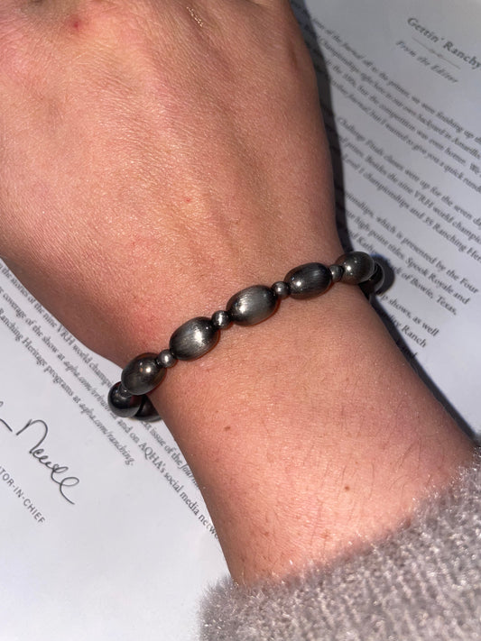 Oval Navajo Pearl Stretch Bracelet
